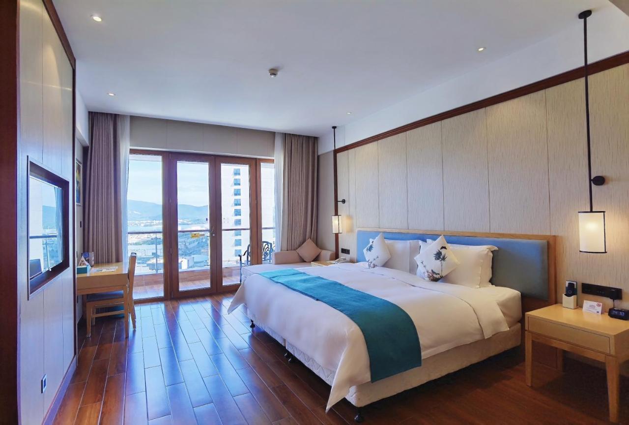 Sanya Dadonghai Seaview Hotel Exterior photo